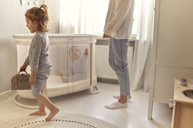 pol_pl_BabyBjorn-Lozeczko-BABY-CRIB-biale-6488_5.jpg