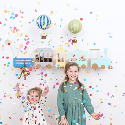Drewniana półka Ciuchcia Cyrkowa z balonikami do pokoju dziecka