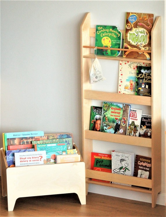 drewniana-biblioteczka.jpg