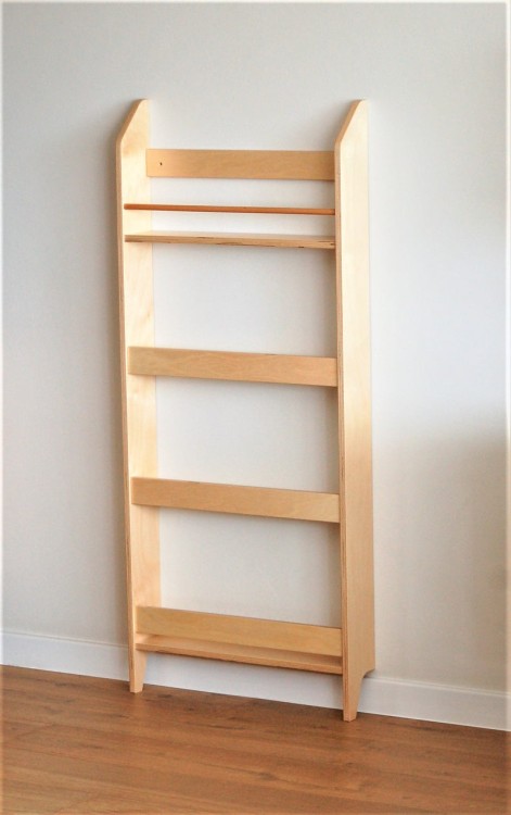 drewniana-biblioteczka.jpg