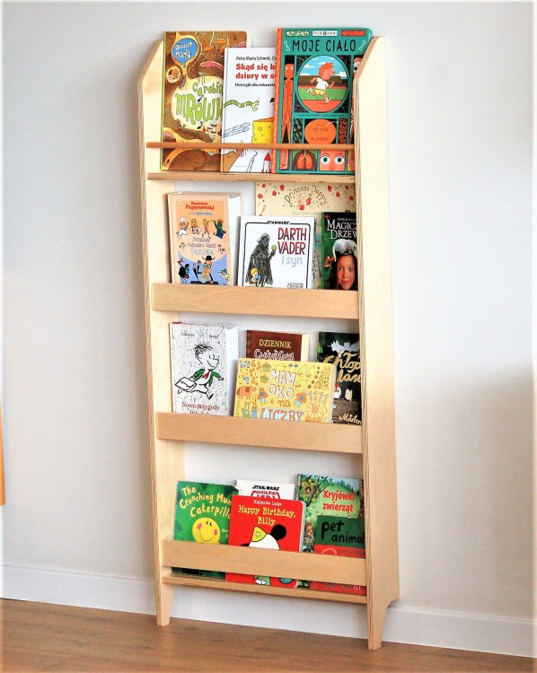 drewniana-biblioteczka.jpg