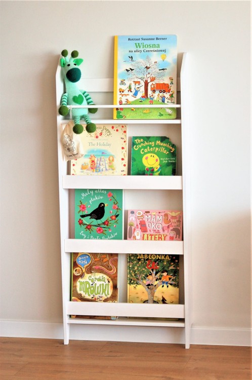 drewniana-biblioteczka.jpg