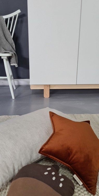 Szafa dla dzieci Basic Złamana Biel - noga szafy