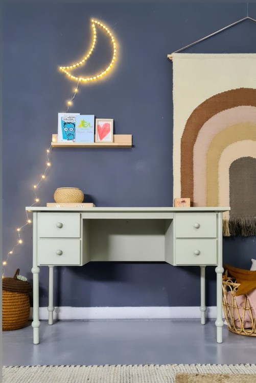 stylizowane biurko drewniane dziewczęce babushka olive.jpg