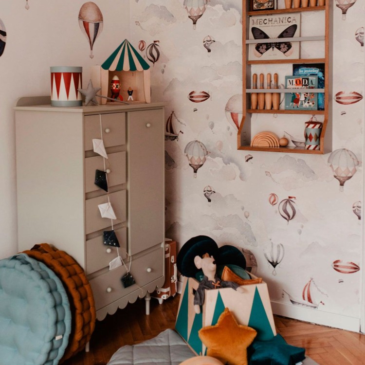 Drewniana komoda dla dzieci Babushka Biała