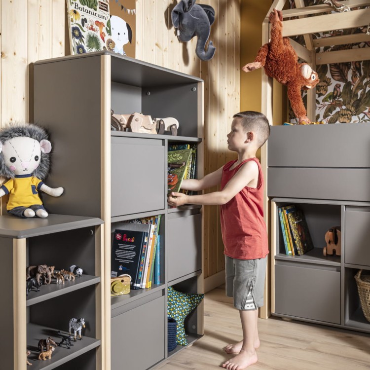 Drewniany regał dla dzieci niski Funflex - aranżacja