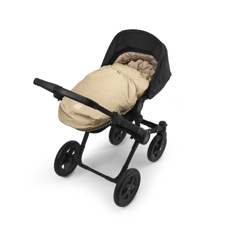 Śpiworek do wózka Elodie Details Pure Khaki – widok w spacerówce Mondo