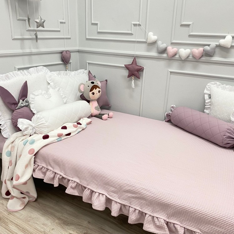 narzuta wafelkowa złamany róż z falbanką